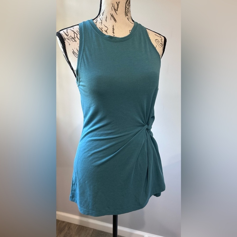 💪Athleta Radiate Twist Tank Top - Borealis Green - Size XS - Picture 8 of 10